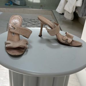 MANOLO BLAHNIK Suede Vinyl Heels